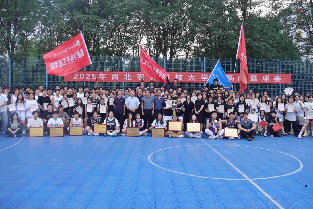 大合照1(1).jpg