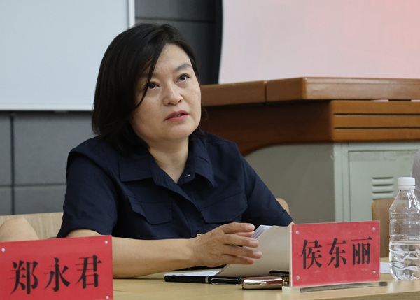 侯东丽特写.JPG